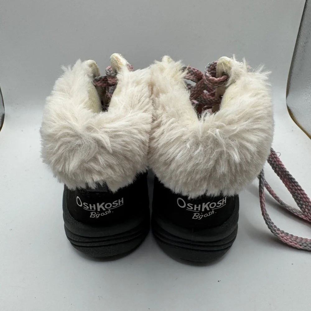 NWOT OshKosh B'gosh Toddler Girl Size 7 Glittery Pink and Black Kids Snow Boots
